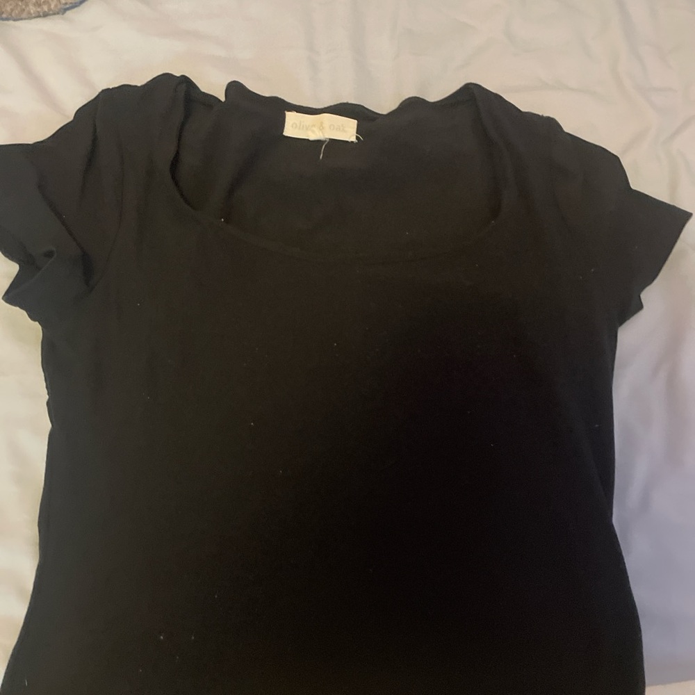 Olive & Oak Classic Black Short Sleeve Top